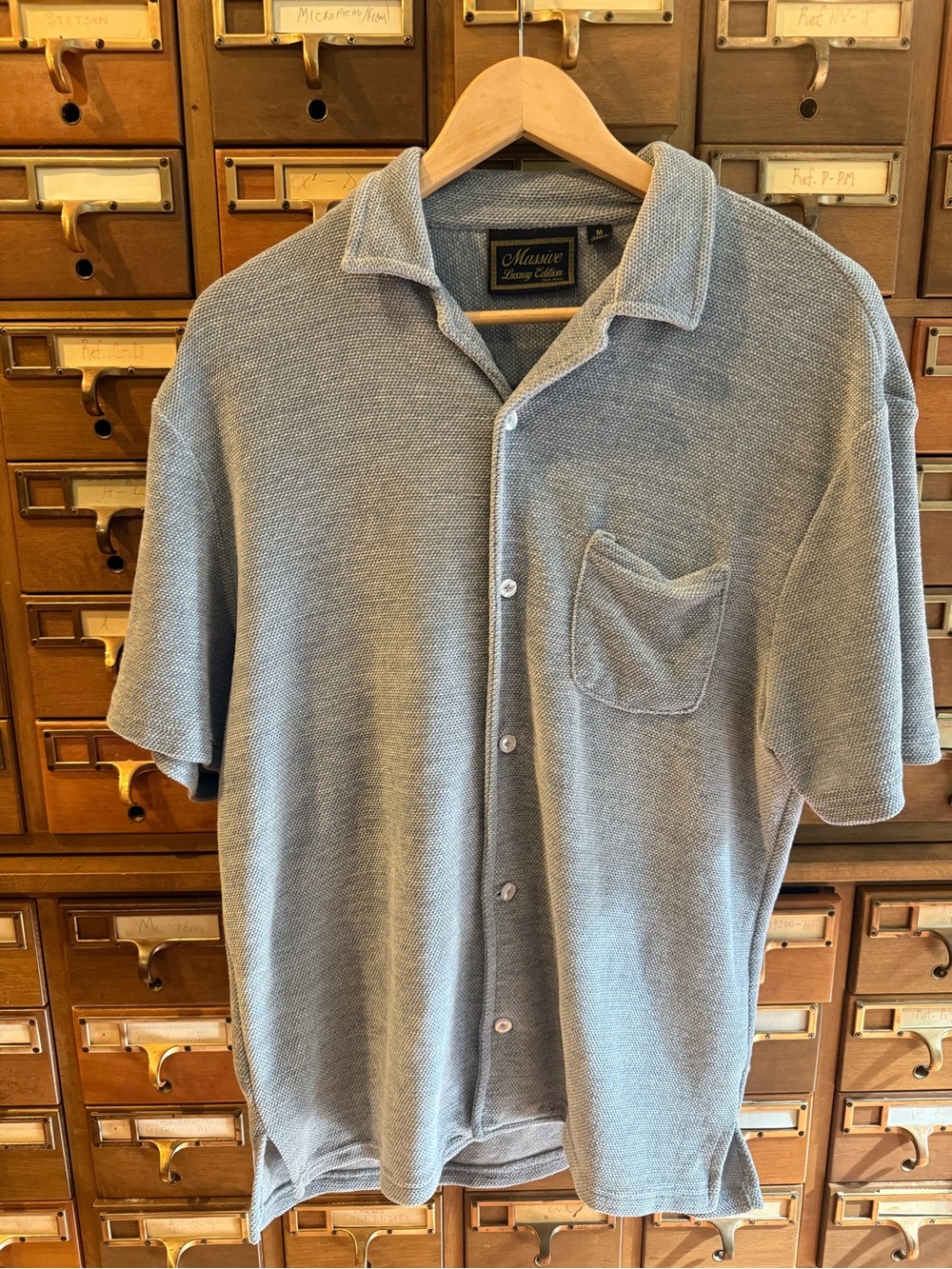 Light Gray Short-Sleeve Casual Knit Button-Down Shirt